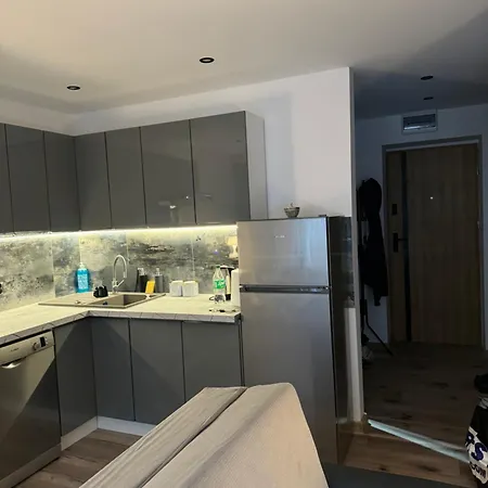 Lägenhet Mieszkanko W Sam Raz *